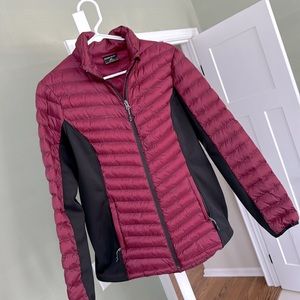 Light weight puffy jacket